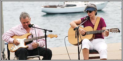 Mason Daring & Jeanie Stahl performing at Festival 2006.