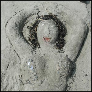 Sand sculpture photo.